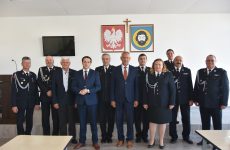 Więcej o: Promesy z programu „Mały Strażak” trafiły do strażaków – ochotników z gminy Brzozów